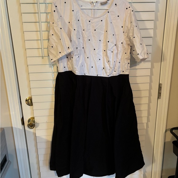 eShakti Dress with Black and White Design - Picture 1 of 3